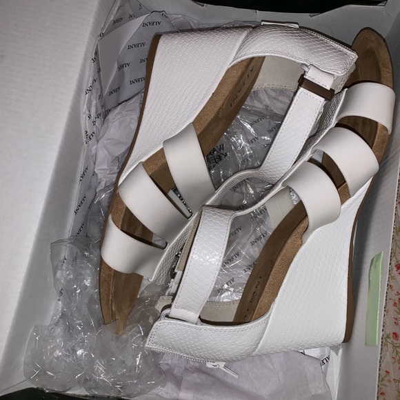 Alfant wedges - Picture 1 of 3